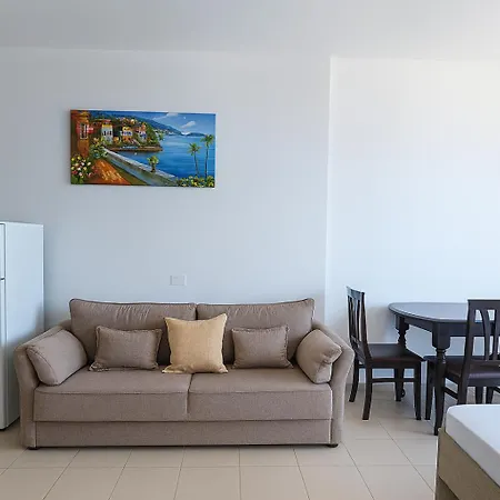 River Sea View Daire Saranda