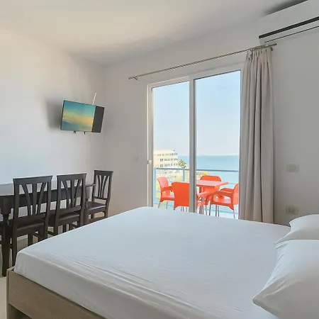 Breeze Sea View Саранда